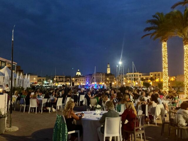 La Veglia di San Giovanni in banchina targata Circolo Canottieri Barion