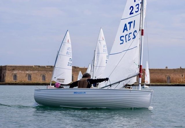Un altro bronzo per “Minuicch” al campionato zonale Dinghy 12 a Brindisi